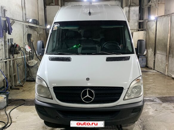 2011 Mercedes-Benz Sprinter, белый, 1680000 рублей - вид 1