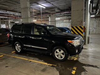 2013 Toyota Land Cruiser 200 Series Рестайлинг 1, чёрный, 3350000 рублей, вид 4