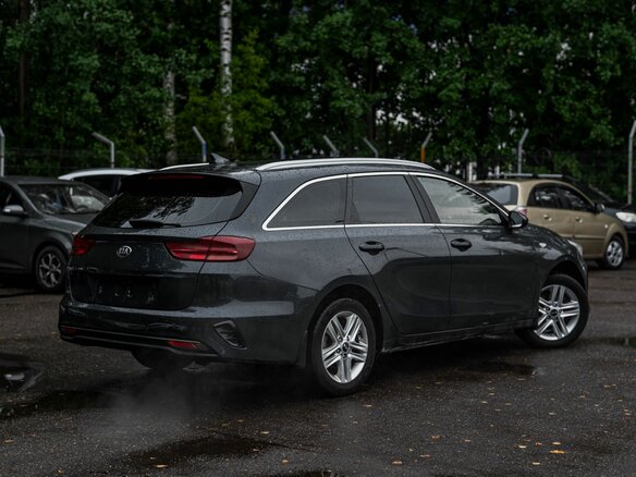 2021 Kia Ceed III, серый, 1480000 рублей - вид 1