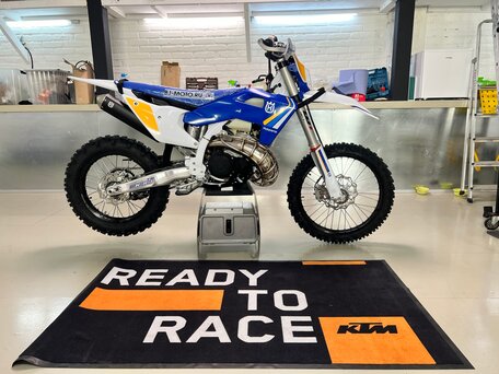 2025 Husqvarna TE 300, синий, 1230000 рублей, вид 4