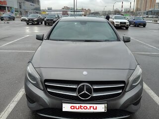 2013 Mercedes-Benz A-Класс 180 III (W176), серый, 1300000 рублей, вид 1