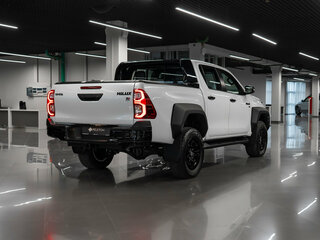 2025 Toyota Hilux VIII Рестайлинг 2, белый, 7250000 рублей, вид 4