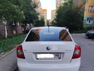 2012 Skoda Octavia II (A5) Рестайлинг, белый, 980000 рублей, вид 2