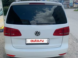 2014 Volkswagen Touran I Рестайлинг 2, белый, 850000 рублей, вид 5