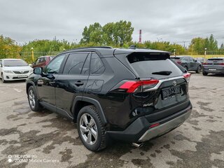 2020 Toyota RAV4 V (XA50), чёрный, 2799000 рублей, вид 4