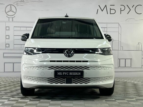 2022 Volkswagen Multivan T7, белый, 5720000 рублей - вид 2