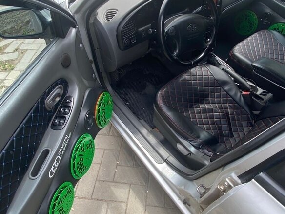 2007 Kia Spectra I Рестайлинг 2, серебристый, 280000 рублей - вид 3