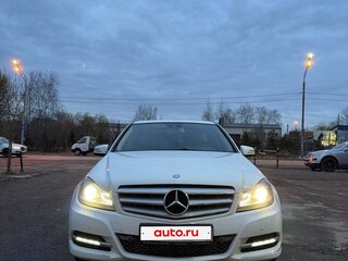2013 Mercedes-Benz C-Класс 250 III (W204) Рестайлинг, белый, 1380000 рублей, вид 3
