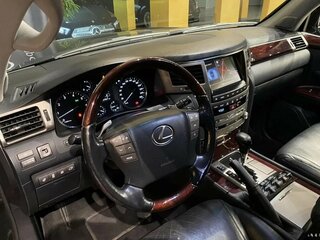 2015 Lexus LX 570 III Рестайлинг, чёрный, 4490000 рублей, вид 4