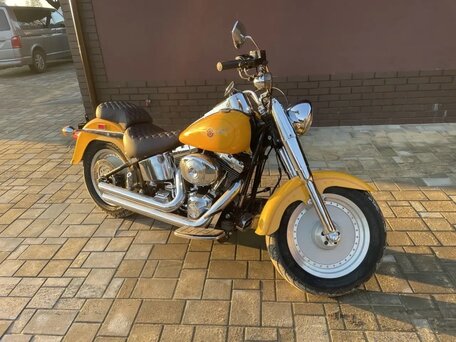 2001 Harley-Davidson Fat Boy, жёлтый, 900000 рублей, вид 1