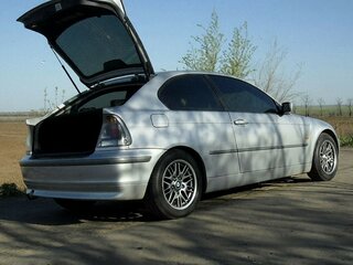2003 BMW 3 серии Compact 316i IV (E46) Рестайлинг, серебристый, 800000 рублей, вид 3