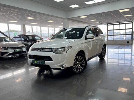 Mitsubishi Outlander III