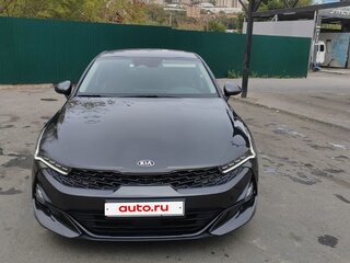 2021 Kia K5 III, серый, 1820000 рублей, вид 1