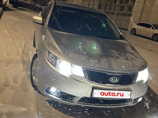 2010 Kia Cerato 5-speed II, серый, 580000 рублей, вид 2
