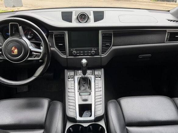 2017 Porsche Macan GTS I, серый, 3500000 рублей - вид 6