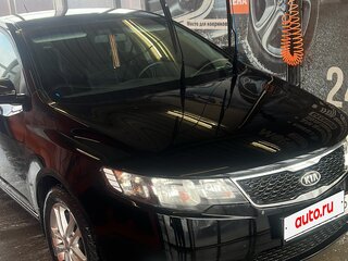 2010 Kia Cerato 6-speed II, чёрный, 715000 рублей, вид 2