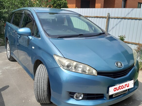 2010 Toyota Wish II, голубой, 910000 рублей
