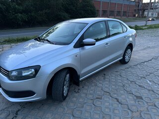 2011 Volkswagen Polo V, серебристый, 575000 рублей, вид 2