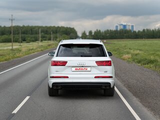 2018 Audi Q7 II (4M), белый, 4100000 рублей, вид 3