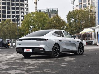 2026 Geely Galaxy E8 76 kWh, серый, 4400000 рублей, вид 5