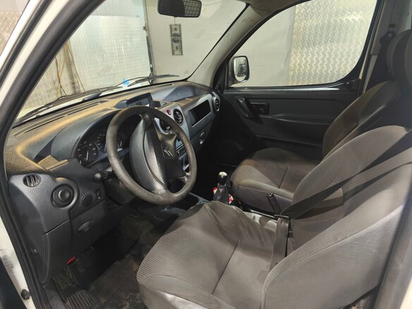 2011 Citroen Berlingo, белый, 240000 рублей - вид 8