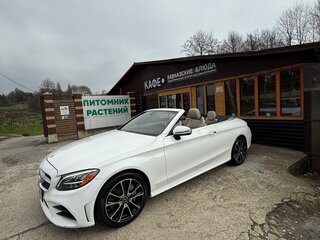 2018 Mercedes-Benz C-Класс 300 IV (W205) Рестайлинг, белый, 3600000 рублей, вид 2