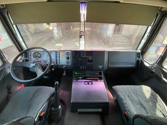 2004 MAN F 2000, красный, 3300000 рублей - вид 9