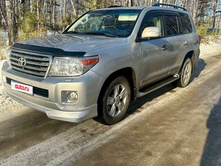 2013 Toyota Land Cruiser 200 Series Рестайлинг 1, серебристый, 4000000 рублей, вид 1