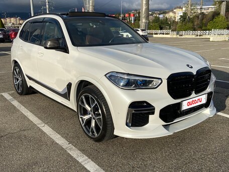 2020 BMW X5 30d IV (G05/G18), белый, 7490000 рублей, вид 2
