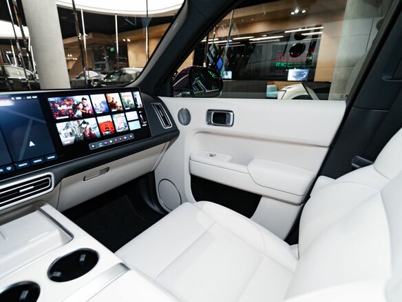2025 Li Auto (Lixiang) L9 52.3 kWh I Рестайлинг, чёрный, 11990000 рублей - вид 14