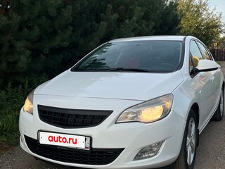 2011 Opel Astra J, белый, 560000 рублей, вид 4