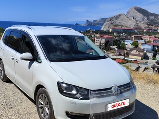 2016 Volkswagen Sharan II Рестайлинг, белый, 1850000 рублей, вид 1