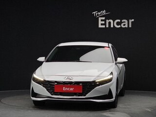 2022 Hyundai Avante VII, белый, 1690000 рублей, вид 3