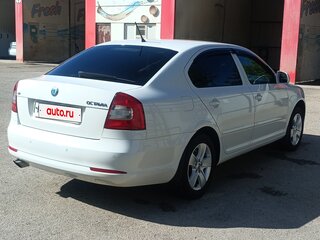 2012 Skoda Octavia II (A5) Рестайлинг, белый, 890000 рублей, вид 5