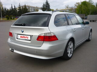 2009 BMW 5 серии 525xd V (E60/E61) Рестайлинг, серебристый, 1850000 рублей, вид 5