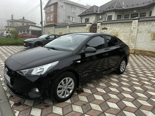 2021 Hyundai Solaris II Рестайлинг, чёрный, 1620000 рублей, вид 3