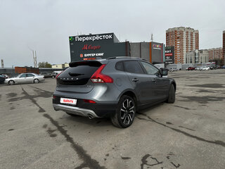 2018 Volvo V40 Cross Country I Рестайлинг, серый, 1820000 рублей, вид 4