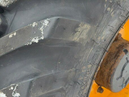 2012 JCB 4CX, жёлтый, 6900000 рублей, вид 2