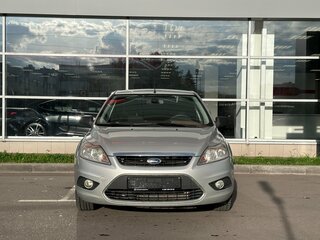 2010 Ford Focus II Рестайлинг, серебристый, 520000 рублей, вид 2