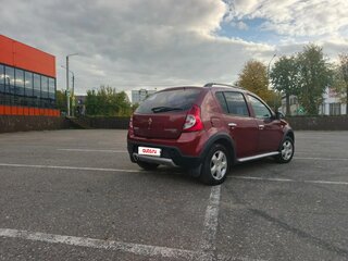 2011 Renault Sandero Stepway I, красный, 720000 рублей, вид 4