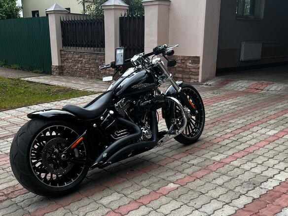 2017 Harley-Davidson Breakout, чёрный, 2300000 рублей - вид 5