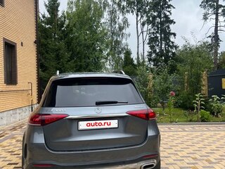 2019 Mercedes-Benz GLE 300 d II (V167), серый, 6000000 рублей, вид 3