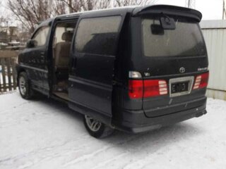 2002 Toyota Grand HiAce I, чёрный, 800000 рублей, вид 2