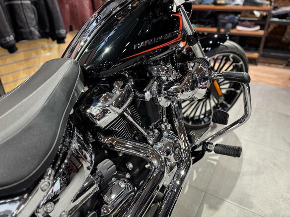 2023 Harley-Davidson Breakout, чёрный, 3250000 рублей - вид 14