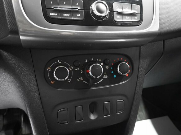 2019 Renault Logan Stepway II Рестайлинг, синий, 1020000 рублей - вид 13