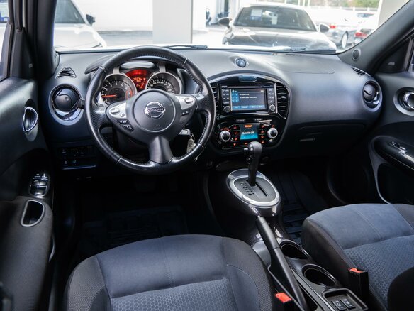 2017 Nissan Juke I Рестайлинг, белый, 1664000 рублей - вид 7