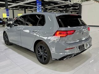 2022 Volkswagen Golf VIII, серый, 2170000 рублей, вид 4