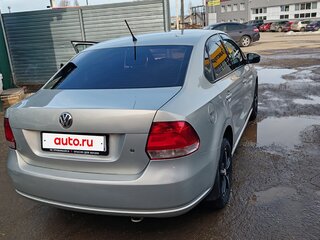 2013 Volkswagen Polo V, серебристый, 750000 рублей, вид 4