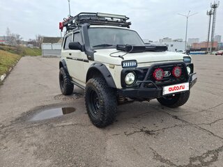 2000 Lada (ВАЗ) 2121 (4x4) I Рестайлинг, белый, 500000 рублей, вид 3