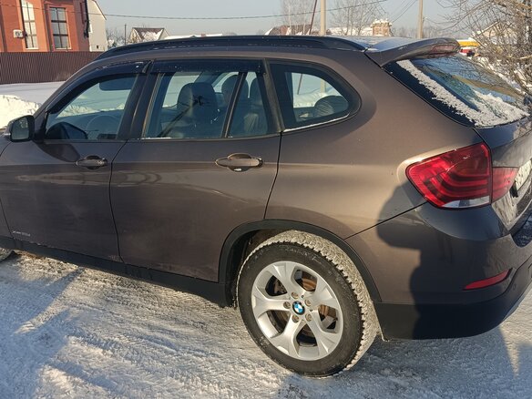 2014 BMW X1 20d I (E84) Рестайлинг, коричневый, 1510000 рублей - вид 3